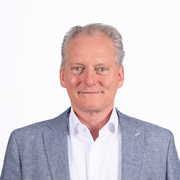 Dr. Dr. med. Patrick Bauer