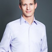 Dr. med. Oliver Phillips