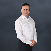 Dr Kamel Larbi