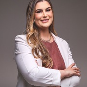 Dra. Mariana Fernandes Zalli