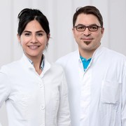 Dr. Akhavanpoor &amp; Herr Cetegen