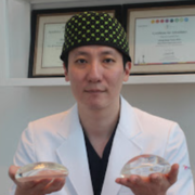 닥터 Dr. Yoon, Hong Sang / 윤홍상원장