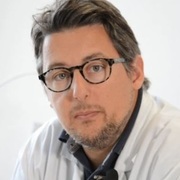 Professeur Pierre Perrot