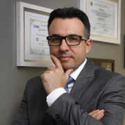 Dr. Thiago Vial Costa