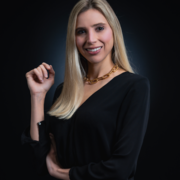 Dra. Cecília Ruiz