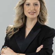 Dra. Jacqueline Gonçalves - Cirurgiã Bucomaxilofacial CRO SC 14927