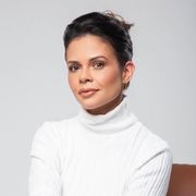 Dra. Bárbara Aires