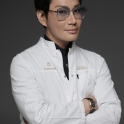 Dr Dominique Lucas