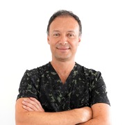 Dr. Mauricio Pineda Valencia